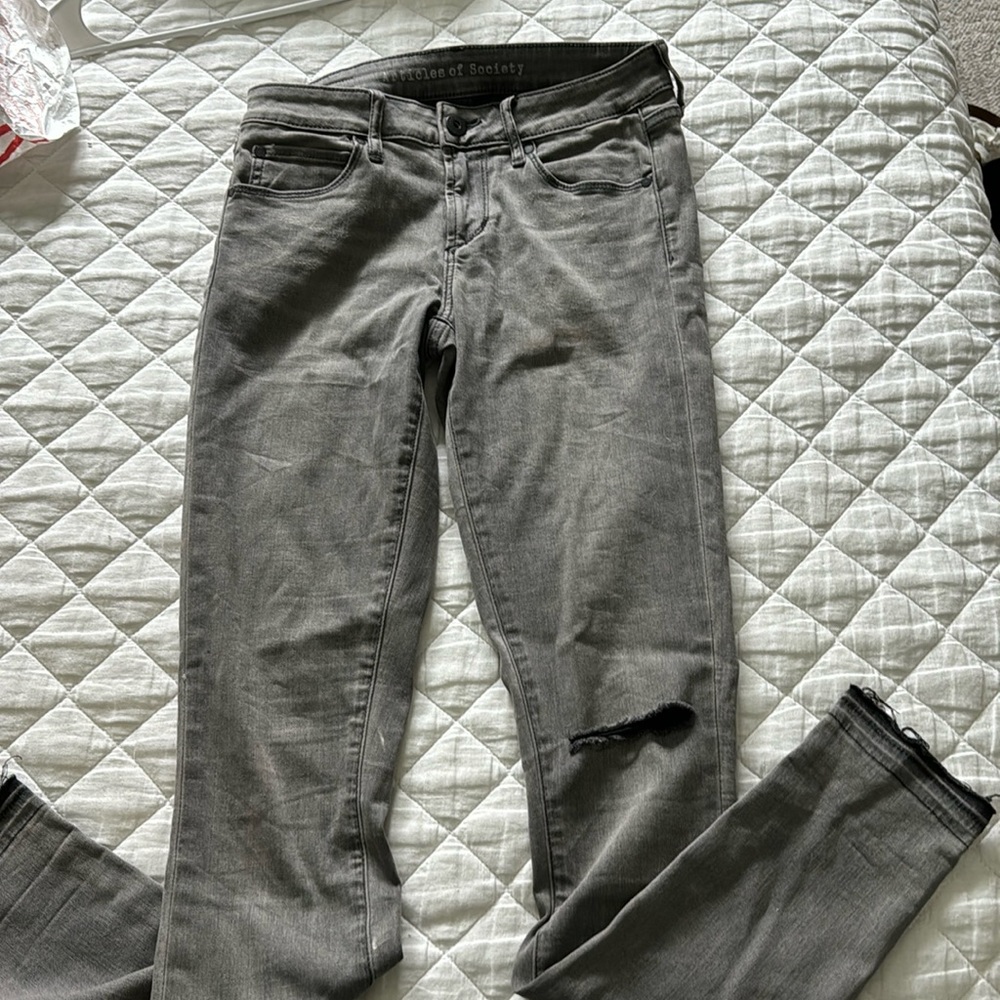 Grey jeans